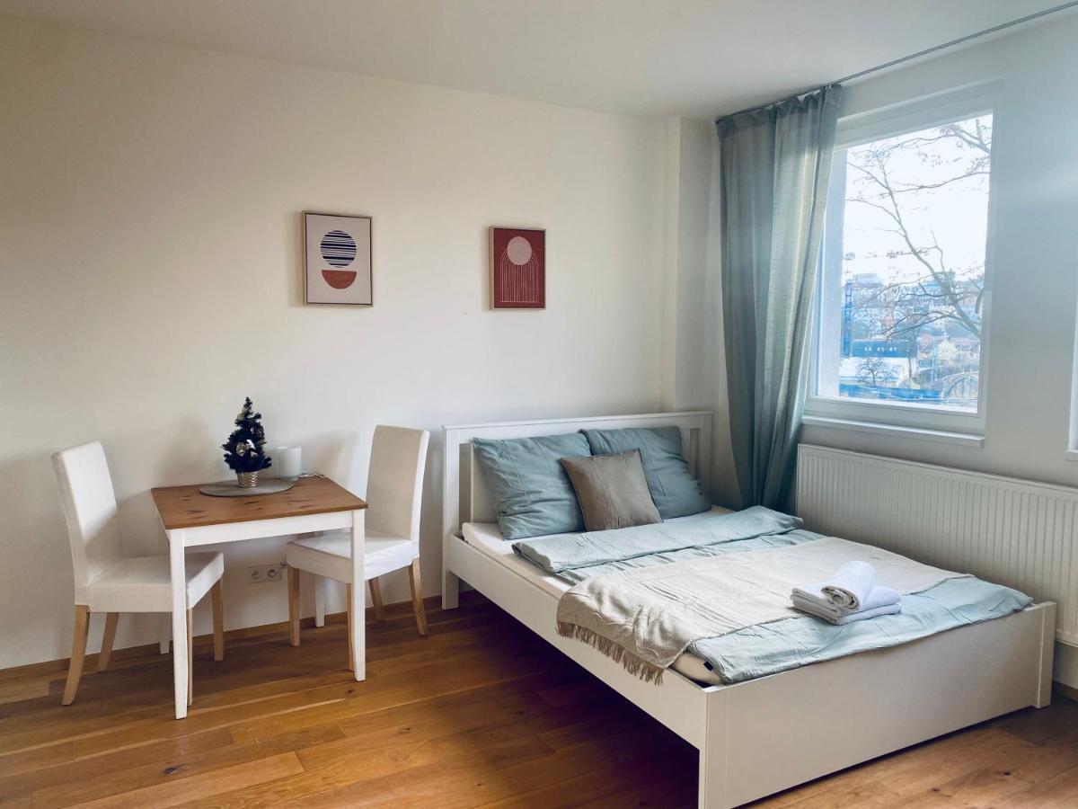 Cute With Gym, Rooftop Terraces And Laundry Apartmán Praha