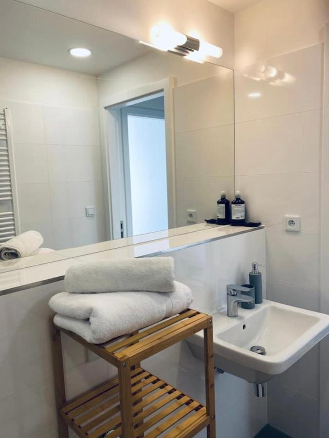 Cute With Gym, Rooftop Terraces And Laundry * Praha